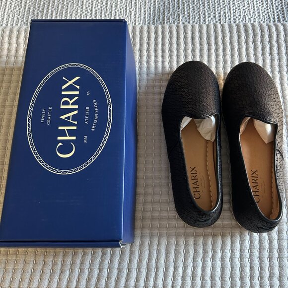 Charix Wild Black Slip Ons - Picture 3 of 5